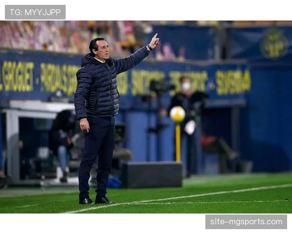 维拉埃梅里以控代防 中场横向移动拦截见效 维拉埃梅里以控代防 中场横向移动拦截见效